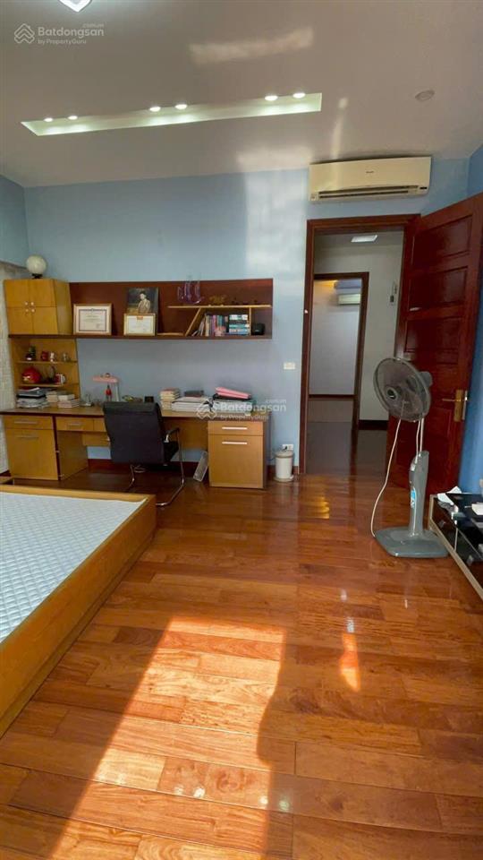 Ct tòa nhà dịch vọng, cầu giấy. dt 130m, mt 7m, 6 tầng 1 hầm, thang máy, giá 70tr.  0987 190 ***