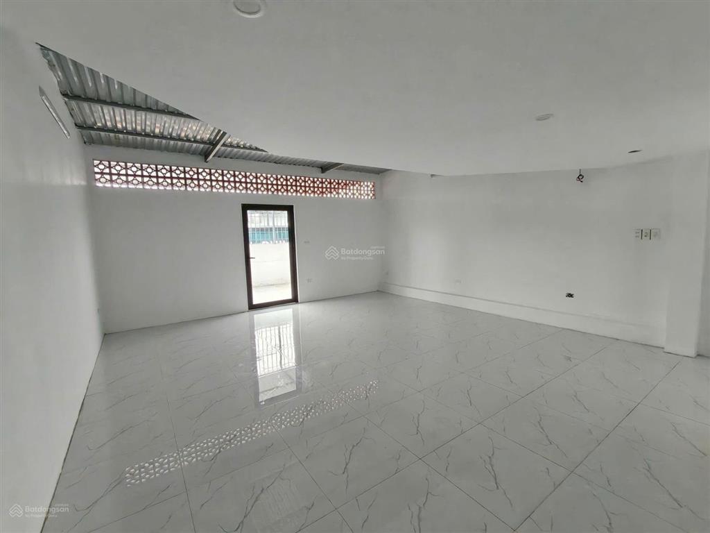 Cho thuê nhà galaxy tsq tố hữu, vạn phúc hà đông. dt 00m, mt 5m 6 tầng thông sàn thang máy. 58tr