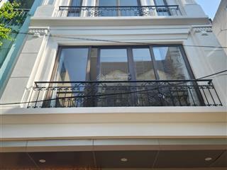 Cho thuê nhà phú diễn 70m2 x 5 tầng đường ô tô tránh nhau, giá 20 triệu