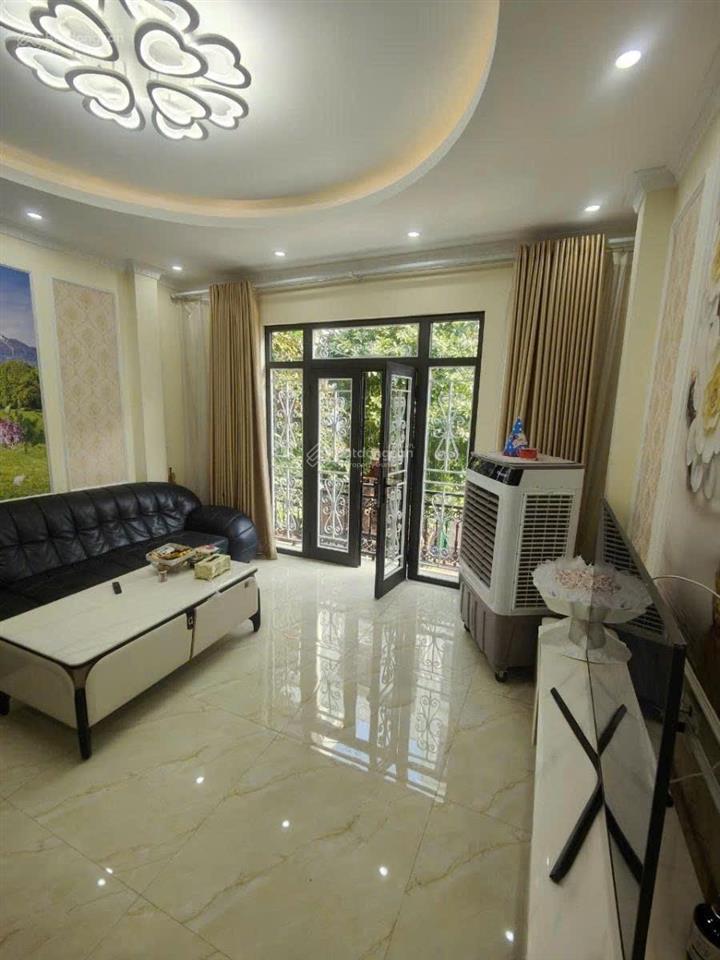 Cho thuê nhà nguyên căn mễ trì 55m2, 5 tầng 4pn full đồ 13 triệu/tháng