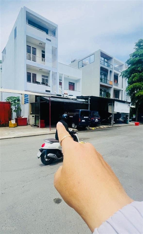 Chỉ 6.x tỷ  mặt tiền kdc chợ bình điền  3 tầng  ngang 5x20m  chính chủ bán