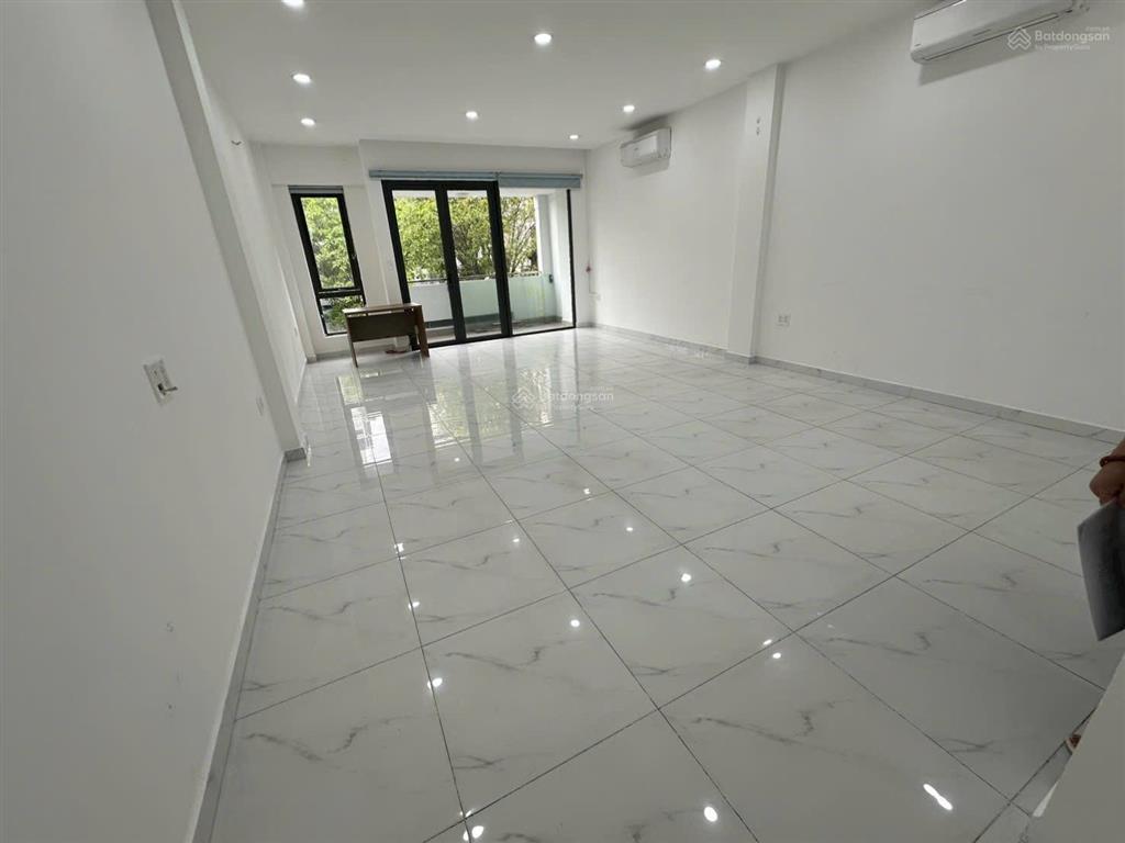 Cho thuê nhà vạn phúc 5x23m (hầm 4 tầng) thiết kế sàn trống giá chỉ 30 triệu/tháng