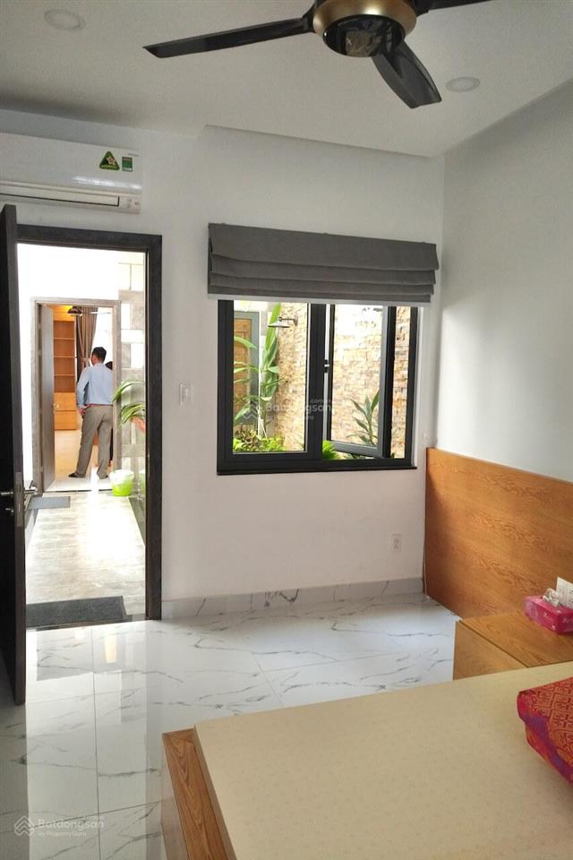Nguyên căn 5x21m (hầm 4 tầng) full nội thất ở giá chỉ 35 triệu/tháng