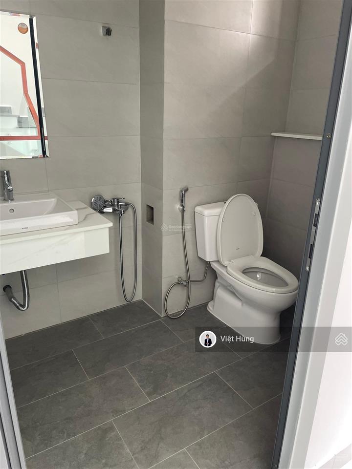 Cho thuê nhà mặt tiền đường nguyễn thị nhung kđt vạn phúc, 5x20m 6 tầng giá chỉ 40 triệu/tháng