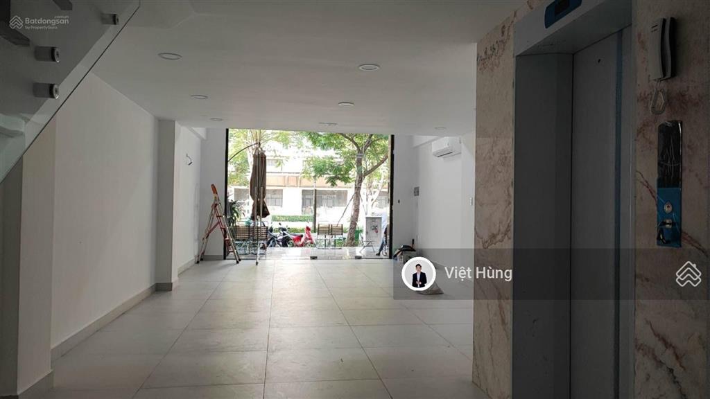 Cho thuê nhà mặt tiền đường nguyễn thị nhung kđt vạn phúc, 5x20m 6 tầng giá chỉ 40 triệu/tháng