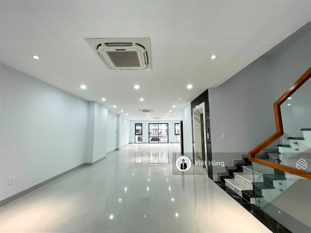 Cho thuê nhà nguyên căn đinh thị thi kđt vạn phúc, 7x22m hầm âm + 5 tầng hoàn thiện 90 triệu/tháng