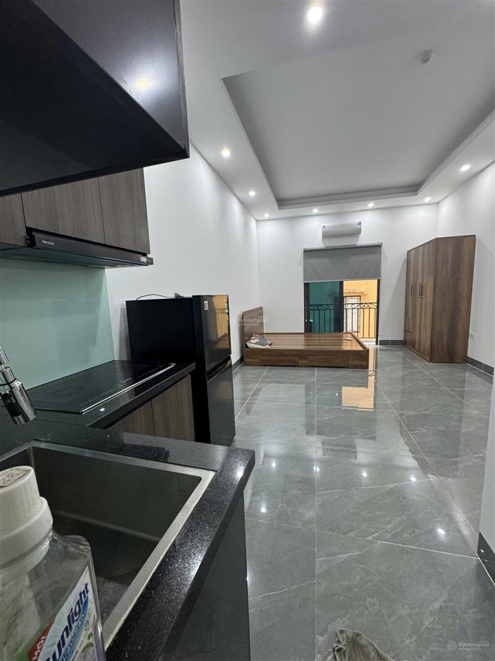 Cho thuê căn hộ 1 ngủ mới ngõ 7 thái hà, dt 35m2, nội thất như ảnh, thang máy, giá 6,5 tr/tháng