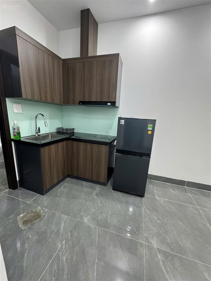 Cho thuê căn hộ 1 ngủ mới ngõ 7 thái hà, dt 35m2, nội thất như ảnh, thang máy, giá 6,5 tr/tháng