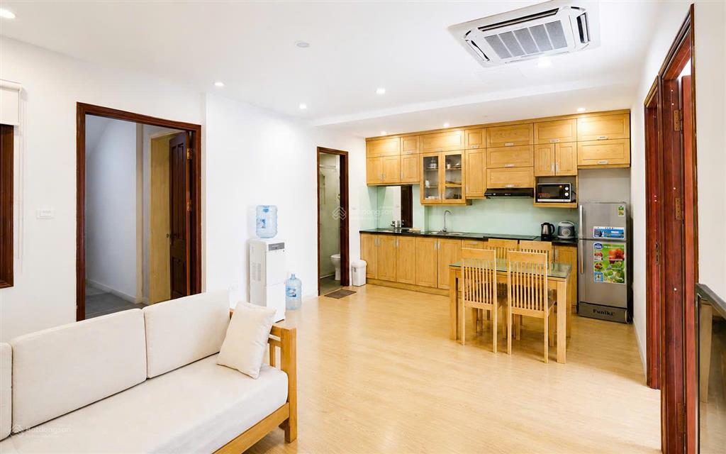 Cho thuê căn hộ 2 ngủ, ngõ 140 giảng võ, dt 80m2, nội thất như ảnh, giá 13,5tr/th