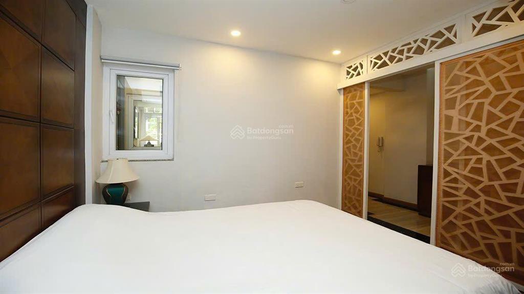 Cho thuê căn hộ 2 ngủ, ngõ 140 giảng võ, dt 80m2, nội thất như ảnh, giá 13,5tr/th