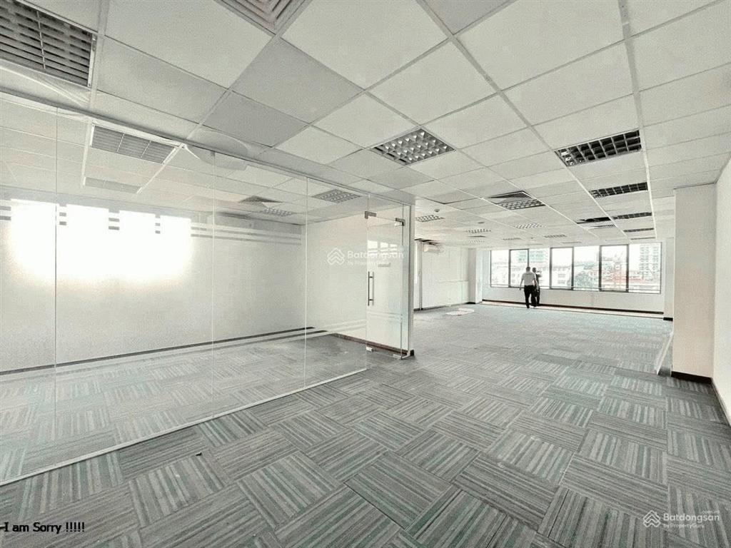 Cho thuê sàn văn phòng ngõ bà triệu dt 40m2, mt 8m, thang máy, hầm để xe, ô tô tải đỗ cửa, giá 8tr