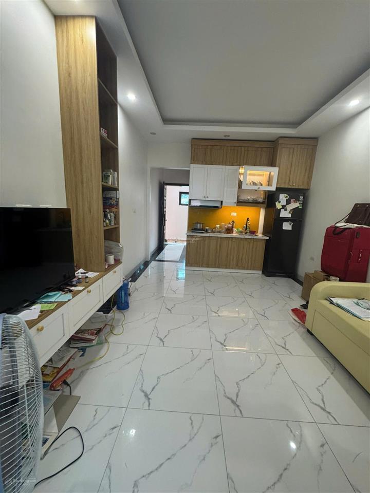 Cho thuê căn hộ tập thể 92 bà triệu, dt 45m2, nội thất mới 100% như ảnh, giá 7tr