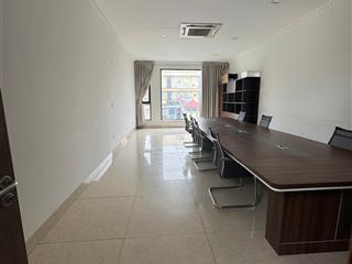Cho thuê sàn văn phòng phố tuệ tĩnh dt 50m2, thang máy, hầm để xe, ô tô đỗ cửa, giá 10 triệu