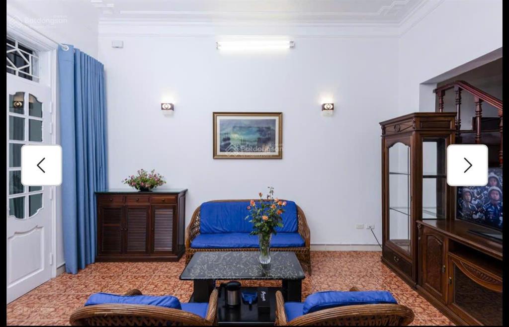 Cho thuê nhà riêng ngõ 219 bồ đề, dt 60m2 x 4t, mt 7m, sân vườn 140m2, nhà mới như ảnh, giá 28 tr