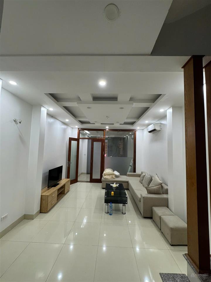 Cho thuê nhà riêng ngõ 511 kim mã, dt 60m2 x 4,5t, mt 5m, nhà mới thông sàn, giá 25tr/th