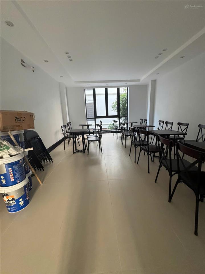 Cho thuê nhà mặt phố thanh bình, mỗ lao, hà đông dt 80m2 x 2 tầng, mt 6m, thang máy, giá 15 tr/th