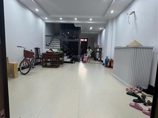 Cho thuê nhà mặt phố thanh bình, mỗ lao, hà đông dt 80m2 x 2 tầng, mt 6m, thang máy, giá 15 tr/th