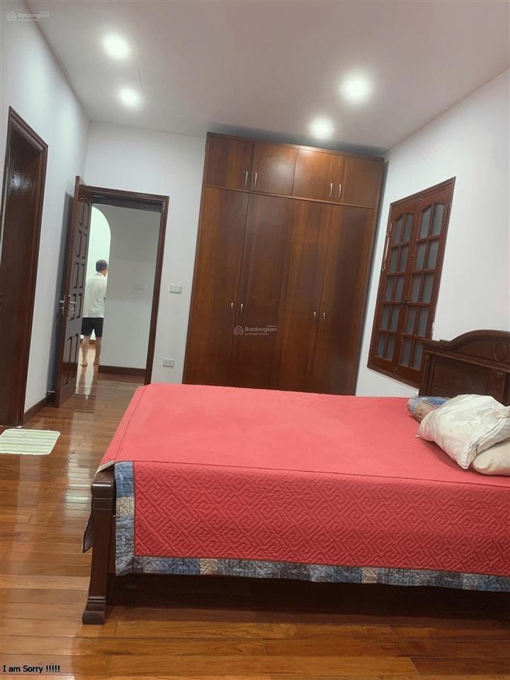 Cho thuê nhà riêng ngõ 444 đội cấn, dt 70m2 x 5t, có 5 ngủ full đồ xịn, nhà mới như ảnh, giá 23 tr