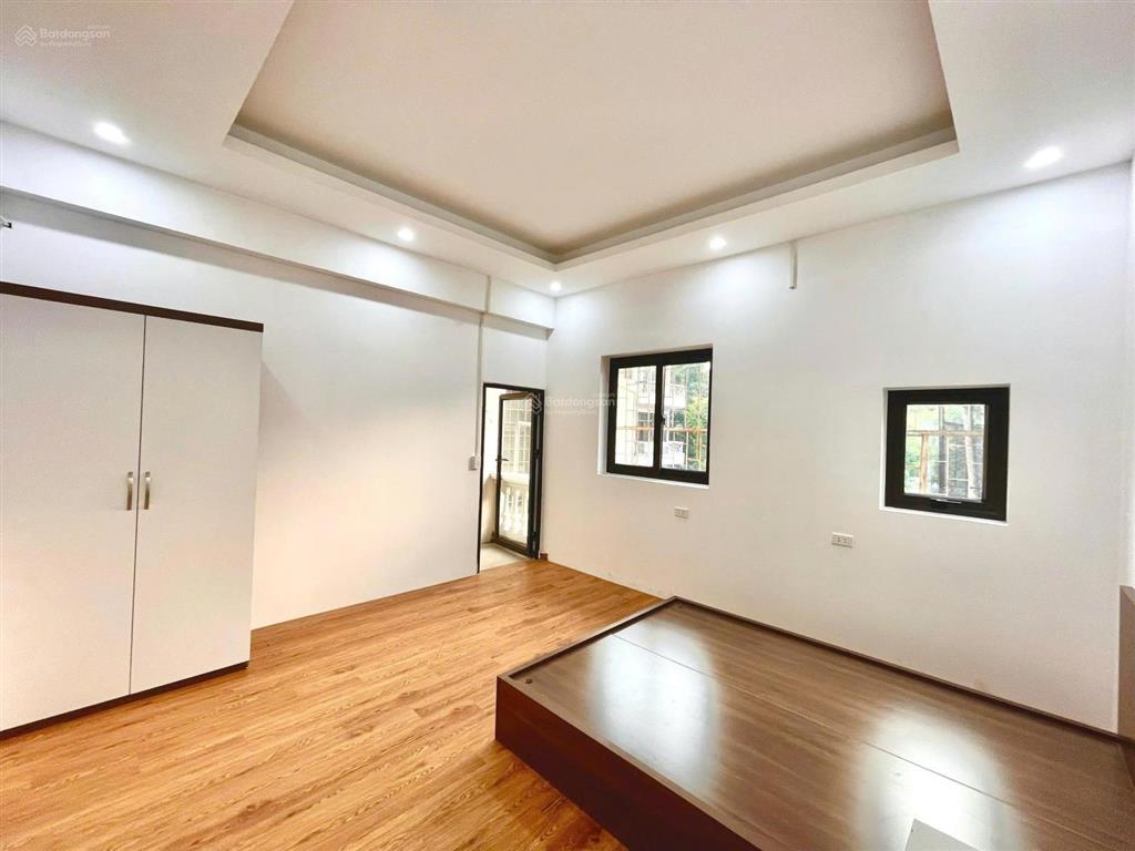 Cho thuê căn hộ 2 ngủ, 220 phố bà triệu, dt 90m2, nội thất đẹp như ảnh, 12 triệu/tháng