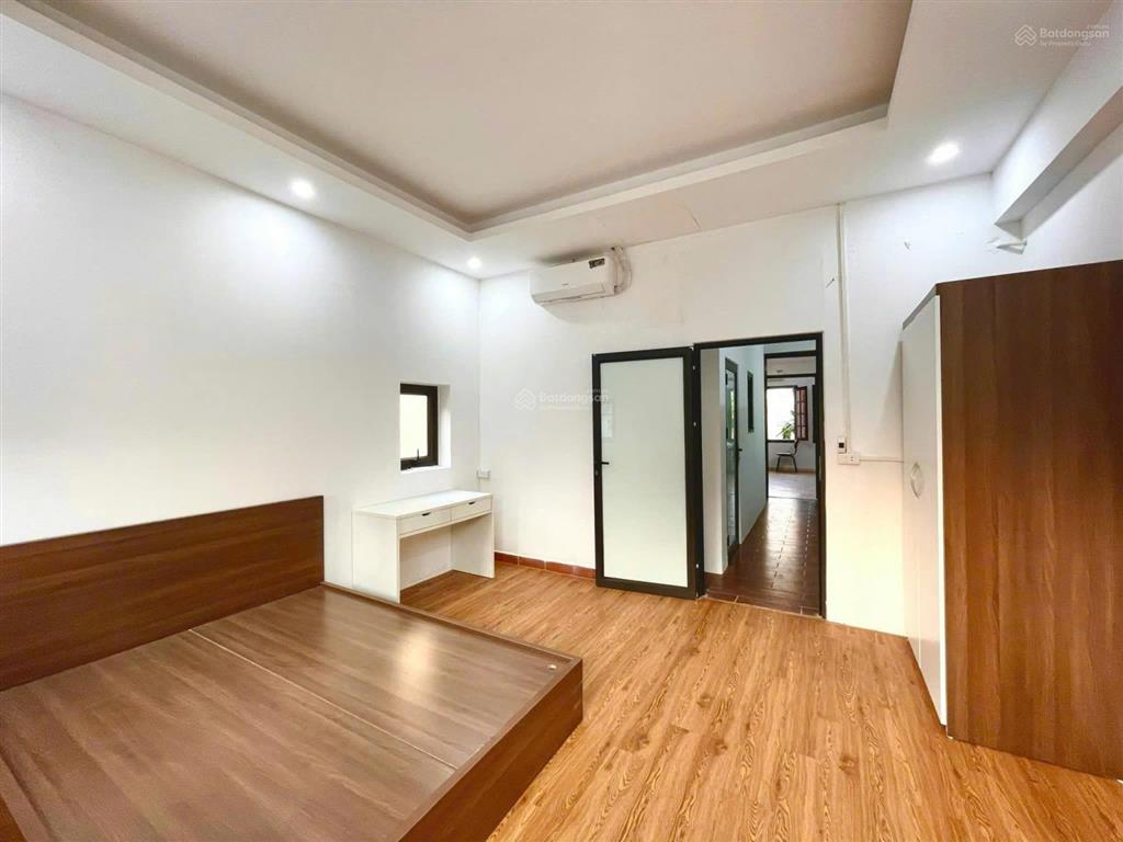 Cho thuê căn hộ 2 ngủ, 220 phố bà triệu, dt 90m2, nội thất đẹp như ảnh, 12 triệu/tháng