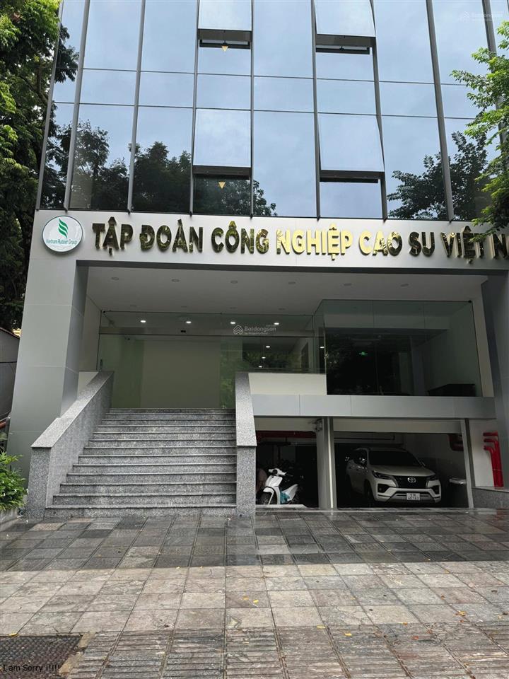 Cho thuê nhà mặt phố nguyễn du dt 90m2, mt 8m, nhà có hầm để xe, ô tô đỗ cửa. giá 35 tr/th