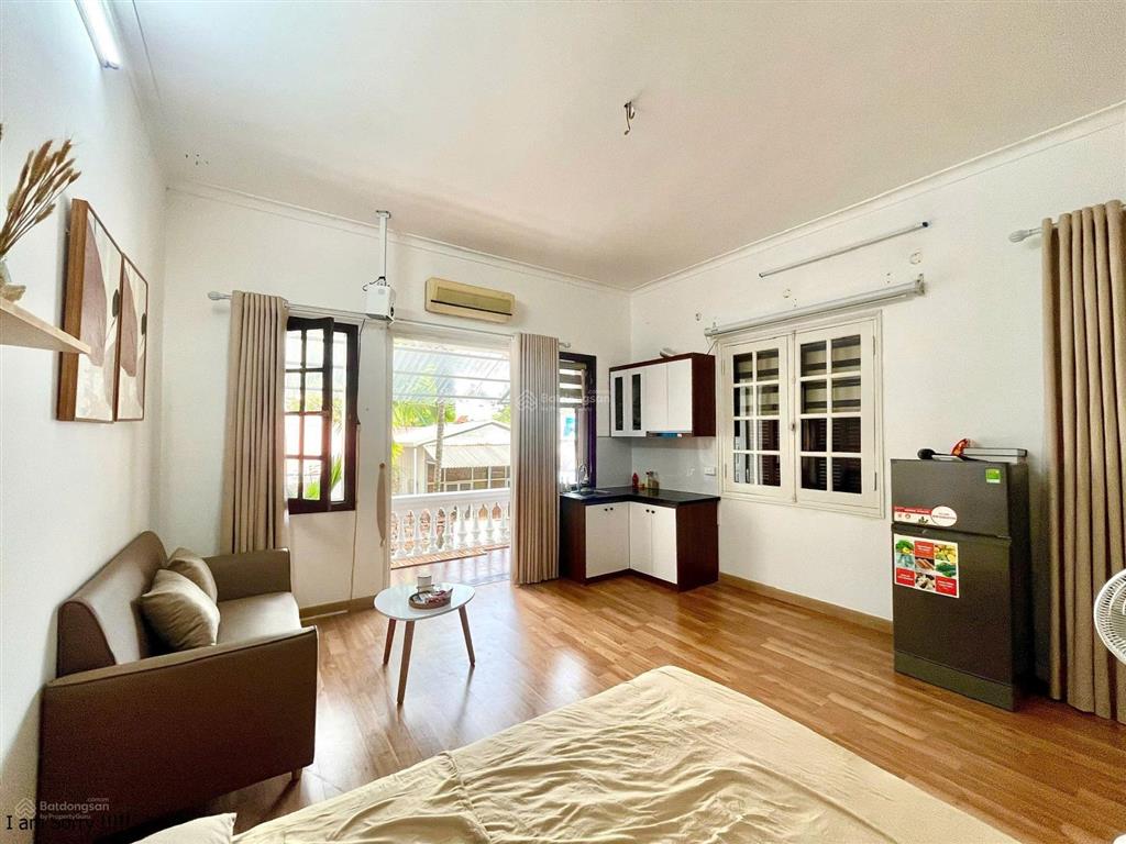 Cho thuê căn hộ 1 ngủ, 220 phố bà triệu, dt 40m2, nội thất như ảnh, 8 triệu/tháng