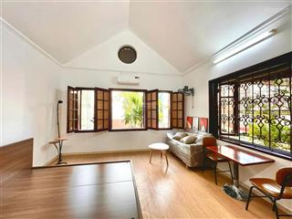 Cho thuê căn hộ 2 ngủ, 220 phố bà triệu, dt 90m2, nội thất đẹp như ảnh, 12 triệu/tháng