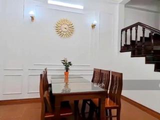 Hiếm  bán nhà riêng quận đống đa  dt 40m2, 3 tầng, mt 3m, giá 5 tỷ. phù hợp gia đình về ở ngay