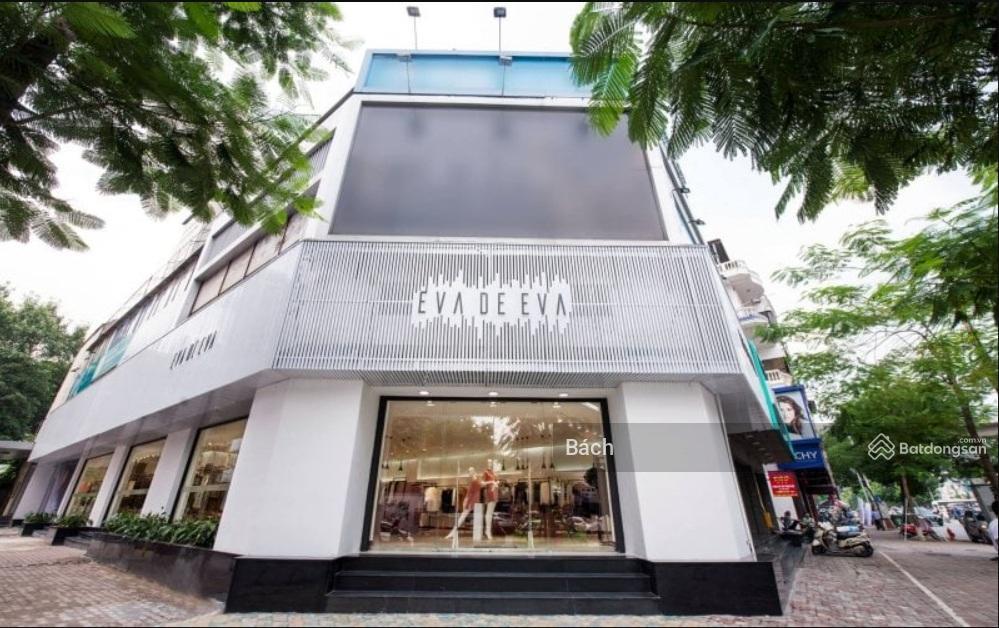 Hiếm  cho thuê mb mặt phố đại cồ việt  hợp showroom  dt 150m2  mt 8m  lưu lượng qua đông