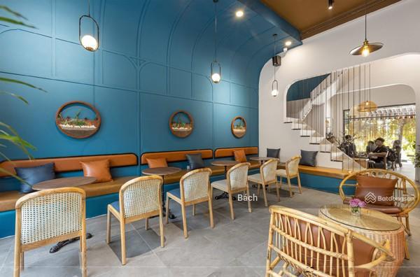 Bạn đang tìm mb showroom hoặc café  quân hai bà trưng   ngay nhà mp diện tích 140m2, mt 7m