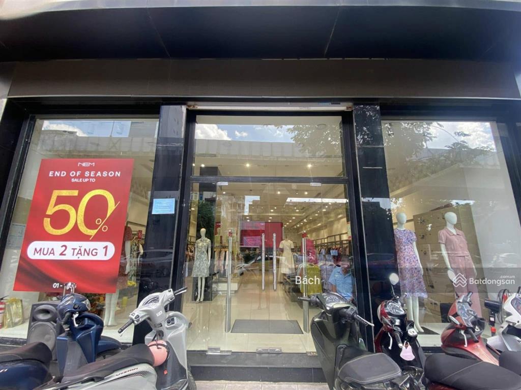 Cho thuê mặt bằng đẹp mặt phố quang trung  vị trí kinh doanh đắc địa  dt 100m2 x 2 tầng  mt 7m
