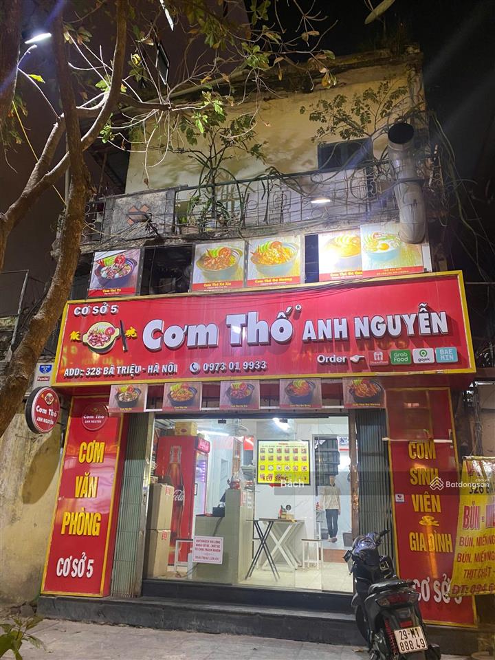 Cho thuê nhà mặt phố phủ doãn, q. hoàn kiếm  dt 30m2  4 tầng  mt 8m đối diện bệnh viện việt đức