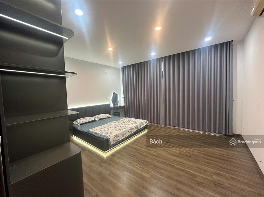 Chính chủ bán nhà dương văn bé  lô góc  nhà dân xây  dt 43m2 x 5 tầng  mt 5.32m  0 quy hoạch