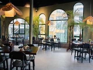 Cho thuê mặt bằng phù hợp showroom/f&b  dt 256m2  mt 11m  khu vực kinh doanh đông đúc