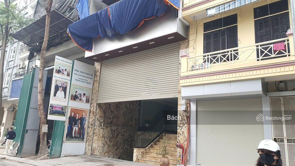 Cho thuê nhà mặt phố hàng mã phù hợp ngân hàng, showroom, khách sạn, chdv  dt 100m2, 5 tầng