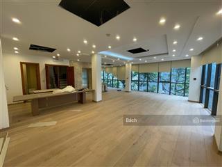 Văn phòng mặt phố lê đại hành  95m2  có thang máy  chỉ 19 triệu/tháng