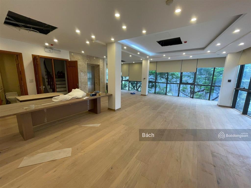 Cho thuê nhà riêng  ngõ ô tô  phân lô phố minh khai  dt 96m2  4 tầng  mt 6,5m  2 mặt thoáng