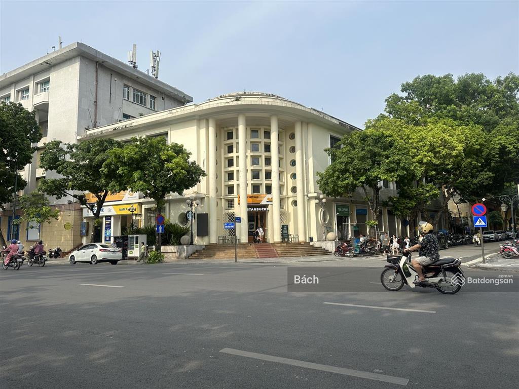 Hiếm  cho thuê cửa hàng mặt phố hàng trống  dt 85m2  mt 9m  riêng biệt.  0886 248 ***