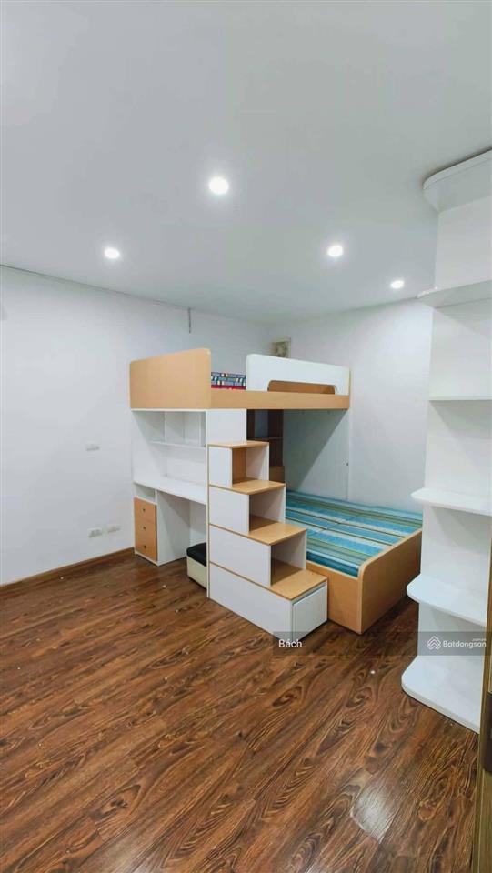 Chính chủ cho thuê căn hộ sunrise 3b, dt 80m2, 2 ngủ  đầy đủ đồ  đối diện vinhome riverside