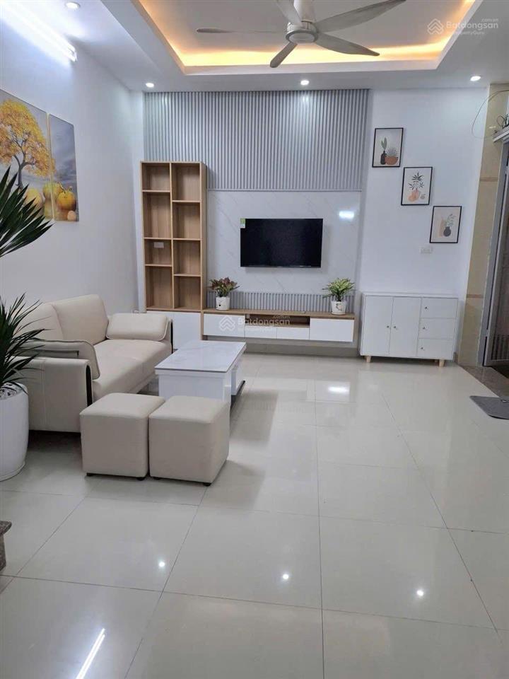 Bán nhà ngay kdt văn quán, 7,45tỷ nhà 5 tầng full nội thất. hưởng trọn tiện ích phố nguyễn khuyến,