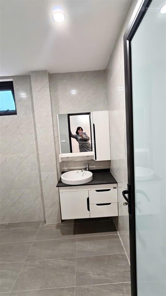 Bán nhà ngay tô hiệu, bà triệu, hà đông, khu phân lô ô tô 7 chỗ vào nhà, hai mặt thoáng, 5 tầng mới