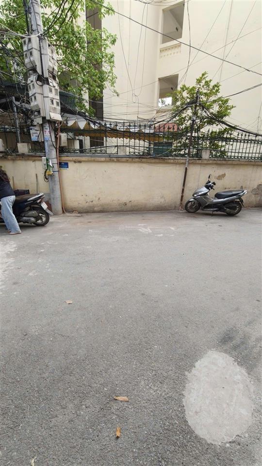 Bán nhà yên phúc, văn quán hà đông 42m2 x 5 tầng hơn 11tỷ ô tô quay đầu thoải mái, ngay chợ chim.