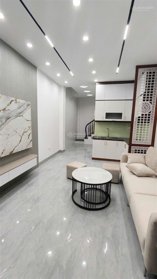 Bán nhà xa la, phùng hưng hà đông, hơn 8tỷ, 5t thang máy, ô tô ngay cửa, thông đường phân lô vỉa hè