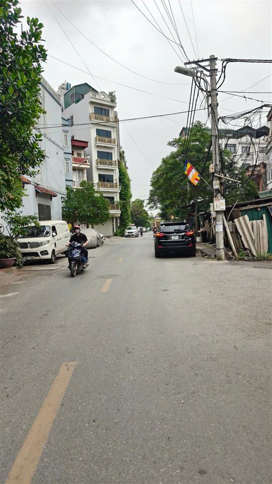 Bán nhà xa la, hà đông, xe 7 chỗ vào nhà7tỷ4 ngõ nối thẳng đường phân lô vỉa hè kdt xa la ô tô đỗ