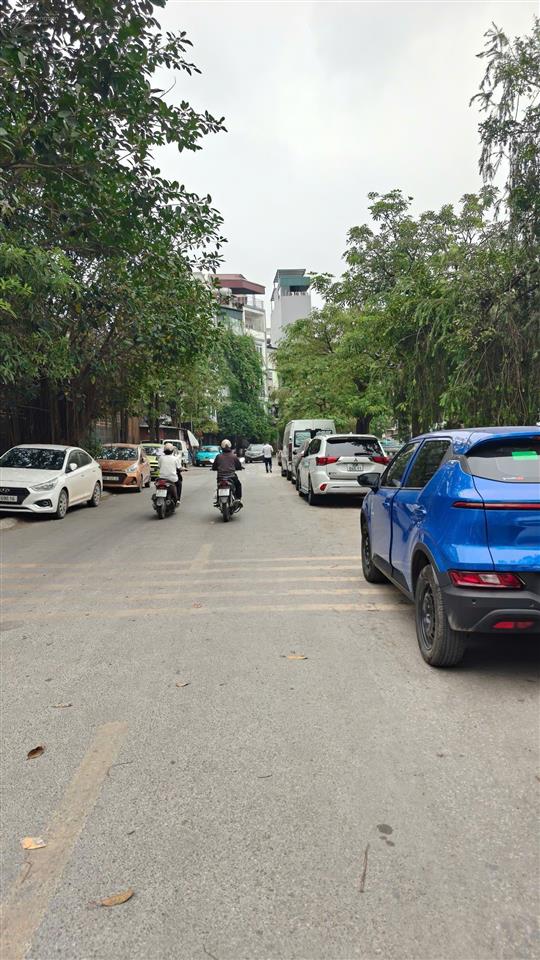 Bán nhà xa la, hà đông, xe 7 chỗ vào nhà7tỷ4 ngõ nối thẳng đường phân lô vỉa hè kdt xa la ô tô đỗ