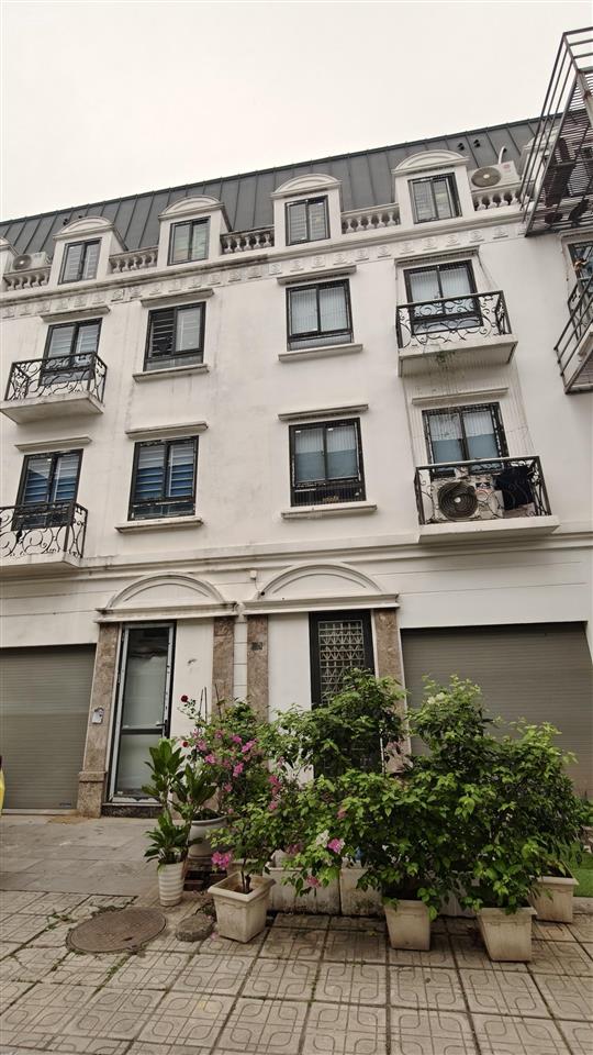 Bán liền kề lacasta văn phú  tây tứ trạch, không lỗi phong thủy, không bốt điện  73m2  23tỷ