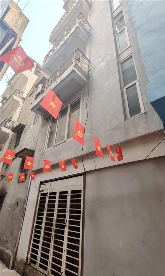 Bán nhà phan đình giót  lê trọng tấn, hà đông, ôtô 7chỗ đỗ cửa, 5 tầng 33m2 sổ, gần bia bà la khê.