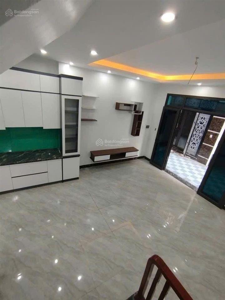 Bán nhà vị trí vàng phố lụa, vạn phúc  5t mới, ô tô qua cửa, rộng thoáng, ngay bưu điện hà đông,8