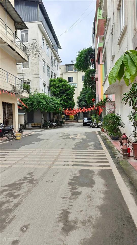 Bán nhà trần phú, mỗ lao, hà đông5 tầng thang máy, ô tô vào nhà, trục ô tô tránh kinh doanh,13,5tỷ