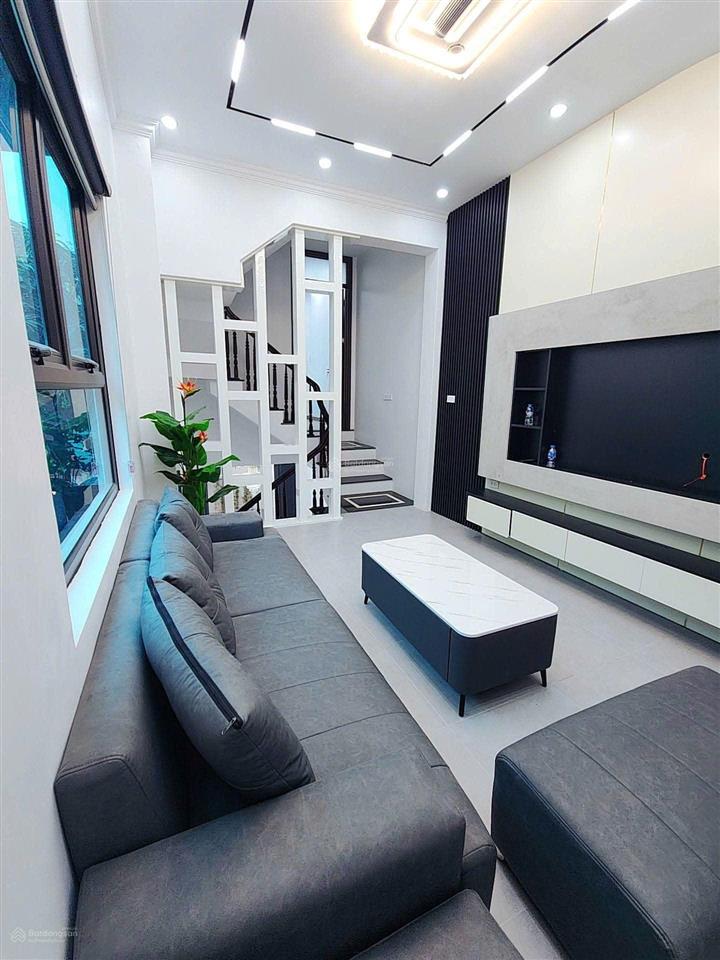 Bán nhà sát mặt đường 19/5 văn quán, hà đông, ô tô đỗ cửa, lô góc 5 tầng full nội thất, 9tỷ7,